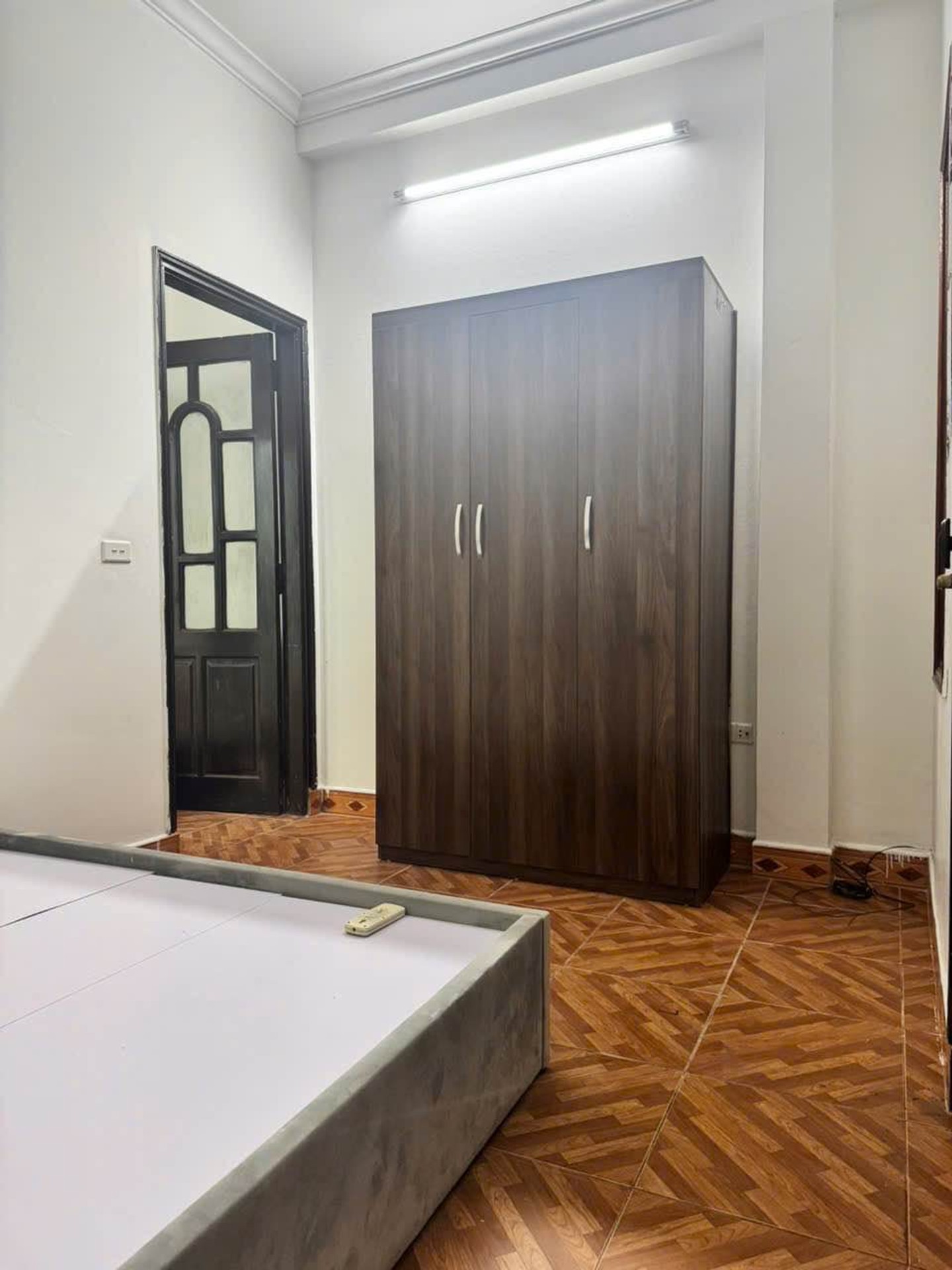 Bán nhà Vĩnh Hưng - diện tích 26m2 4 tầng - Ô tô đỗ cửa - giá 6,6 tỷ