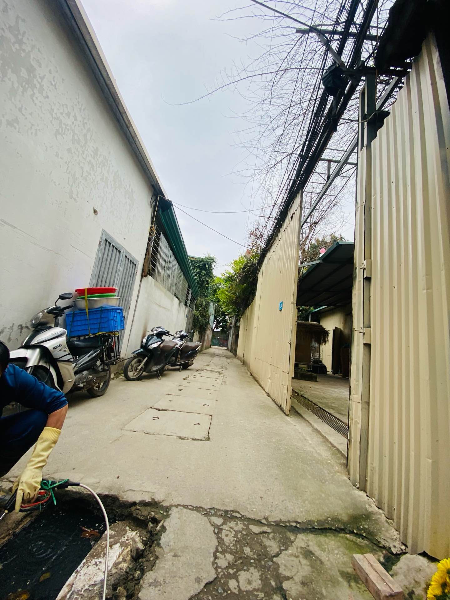 Bán nhà Âu Cơ - diện tích 37m2 3 tầng - Ngõ ô tô - giá 3,3 tỷ