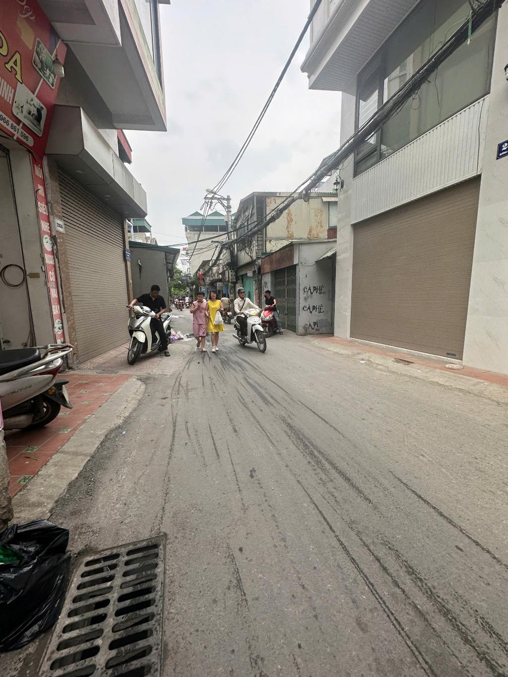 Bán nhà Hoàng Mai - diện tích 81m2 7 tầng - Ô TÔ TRÁNH - giá 34 tỷ