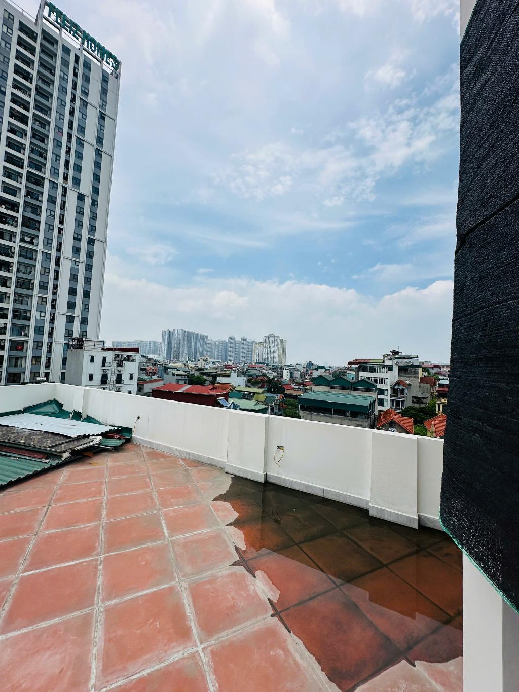 Bán nhà Hoàng Mai - diện tích 81m2 7 tầng - Ô TÔ TRÁNH - giá 34 tỷ