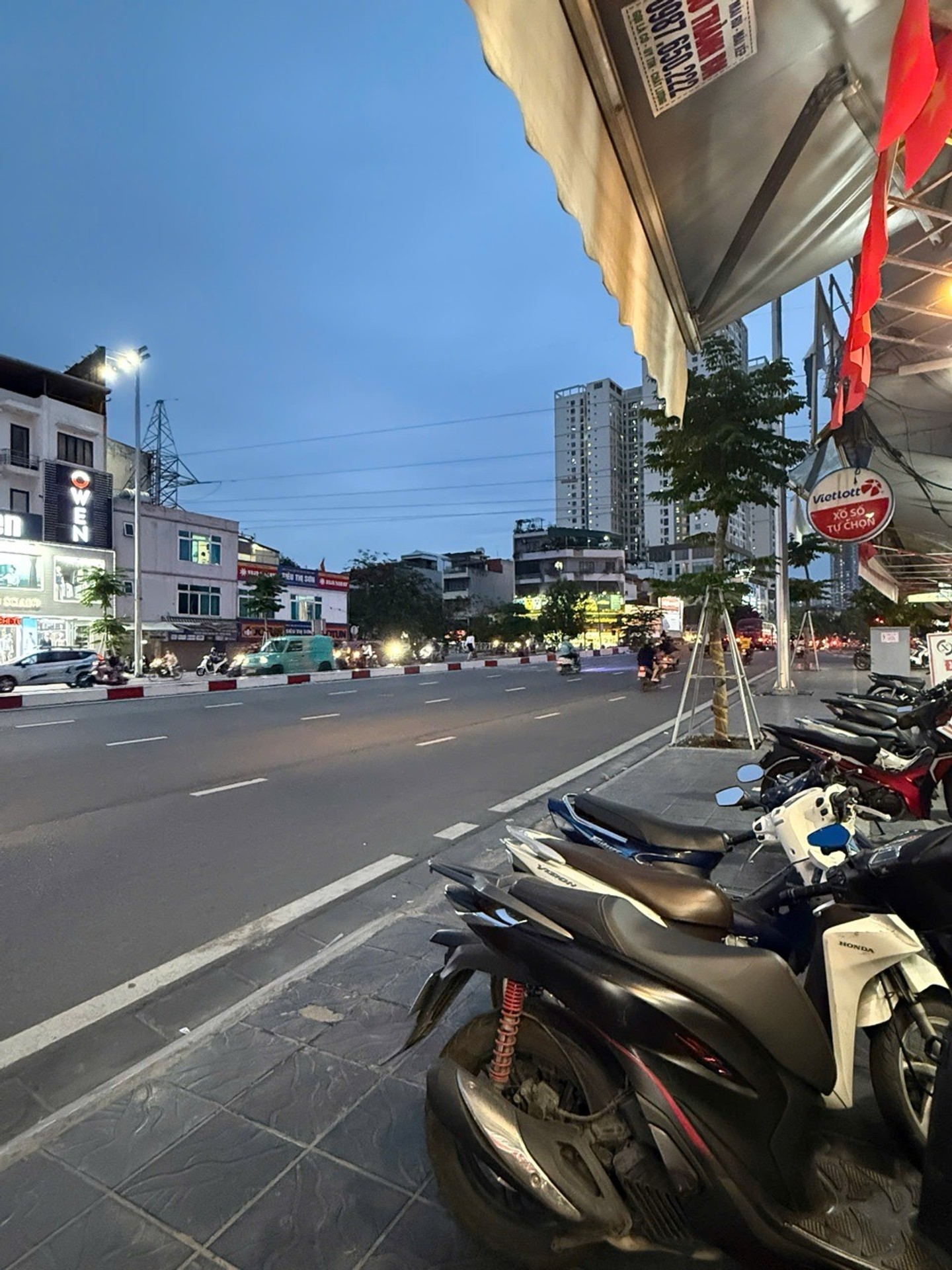 Bán nhà Kim Đồng - diện tích 36m2 3 tầng - Lô góc 2 mặt tiền - giá 21,68 tỷ
