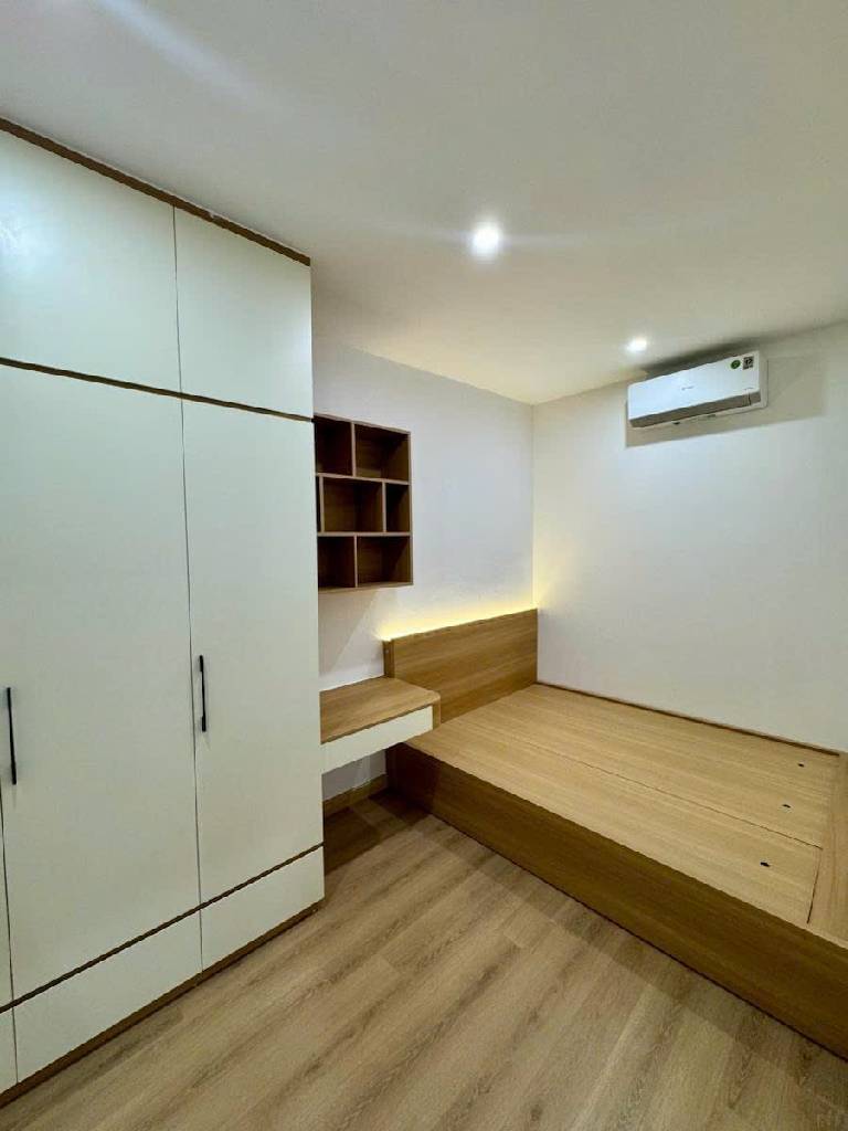 Bán nhà Trương Định - diện tích 40m2 3 tầng - Ngõ ba gác - giá 9,2 tỷ