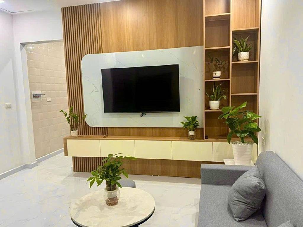 Bán nhà Trương Định - diện tích 40m2 3 tầng - Ngõ ba gác - giá 9,2 tỷ
