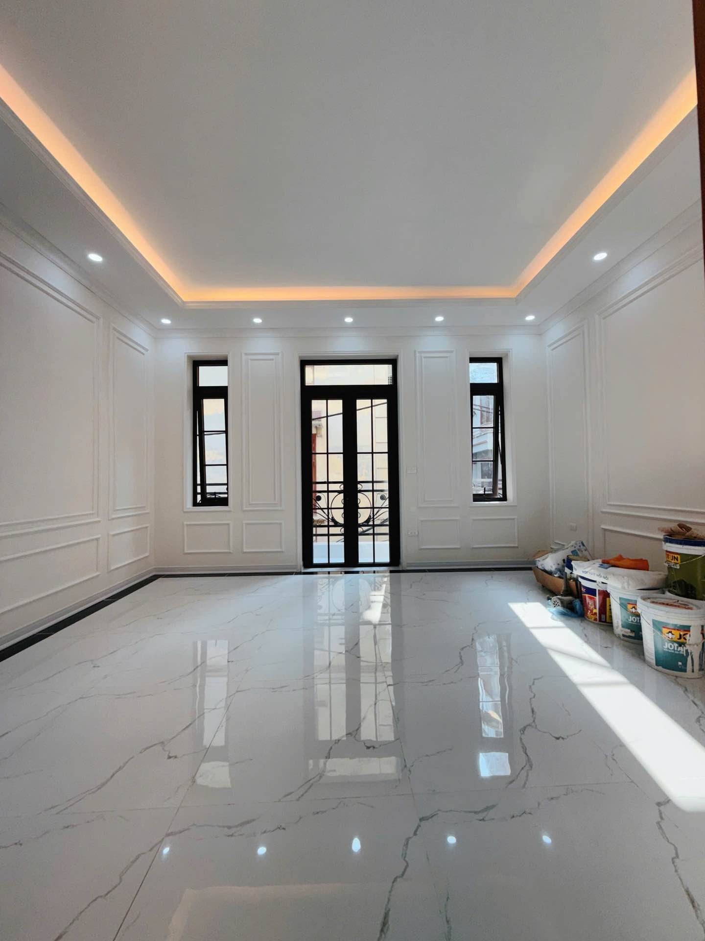 Bán nhà Tô Vĩnh Diện - diện tích 60m2 6 tầng - Ô tô vào nhà - giá 25,8 tỷ