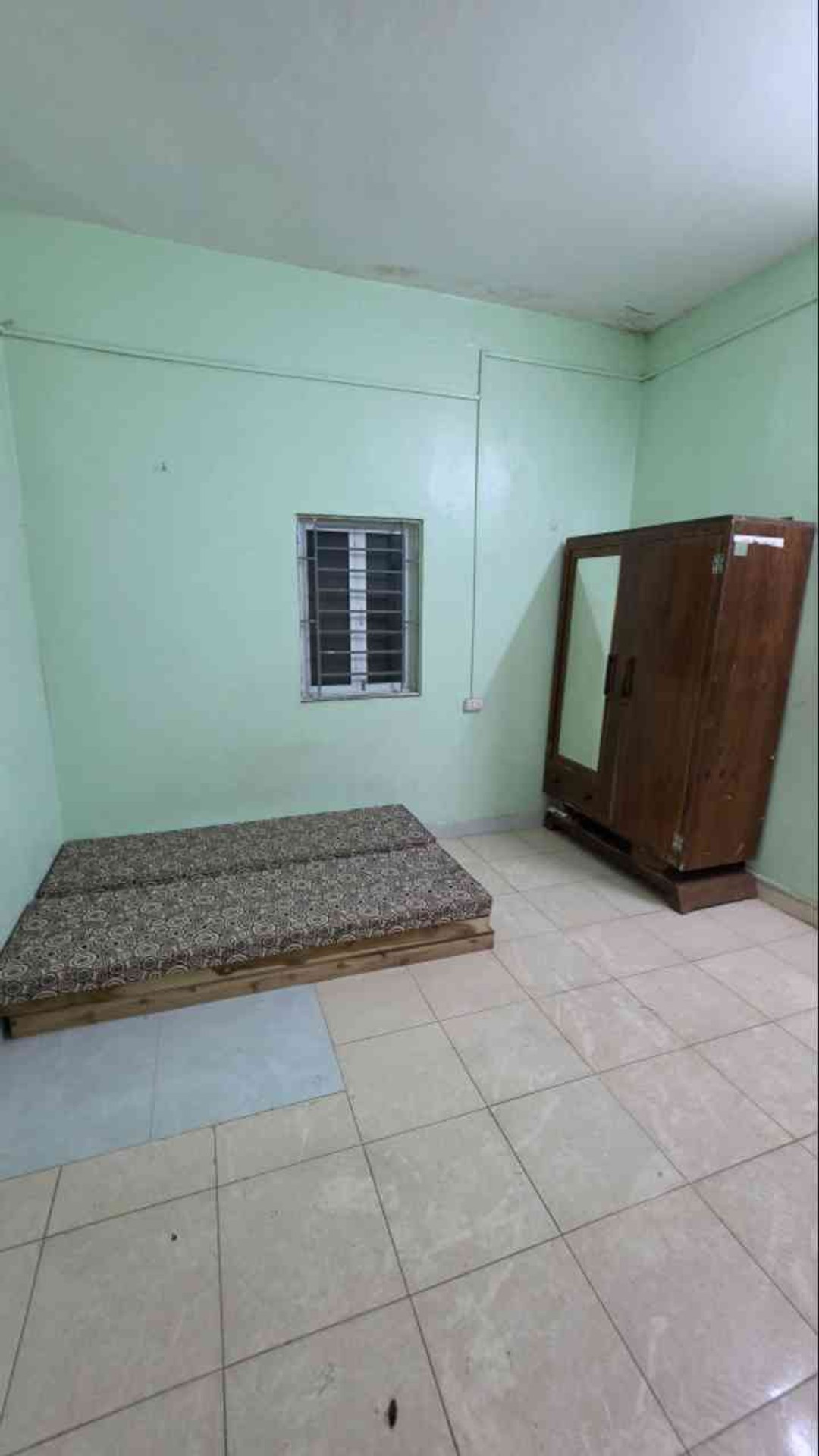Bán nhà Hoàng Mai - diện tích 85m2 3 tầng - Nhà mặt ngõ 3 gác tránh xe máy - giá 15,95 tỷ