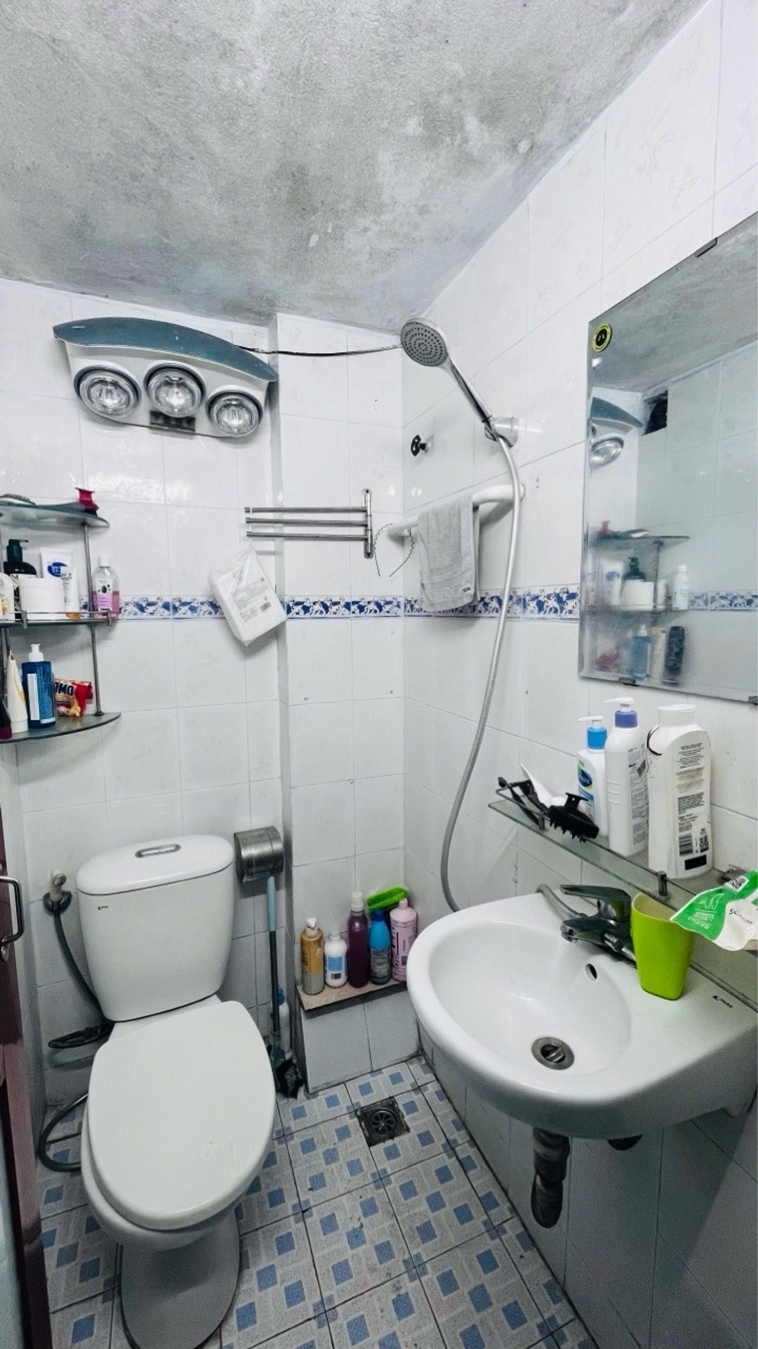 Bán nhà Tân Mai - diện tích 27m2 4 tầng - ngõ ô tô thông - giá 7,6 tỷ