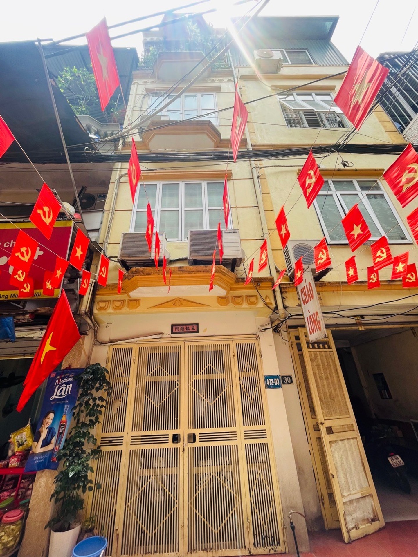 Bán nhà Tân Mai - diện tích 27m2 4 tầng - ngõ ô tô thông - giá 7,6 tỷ