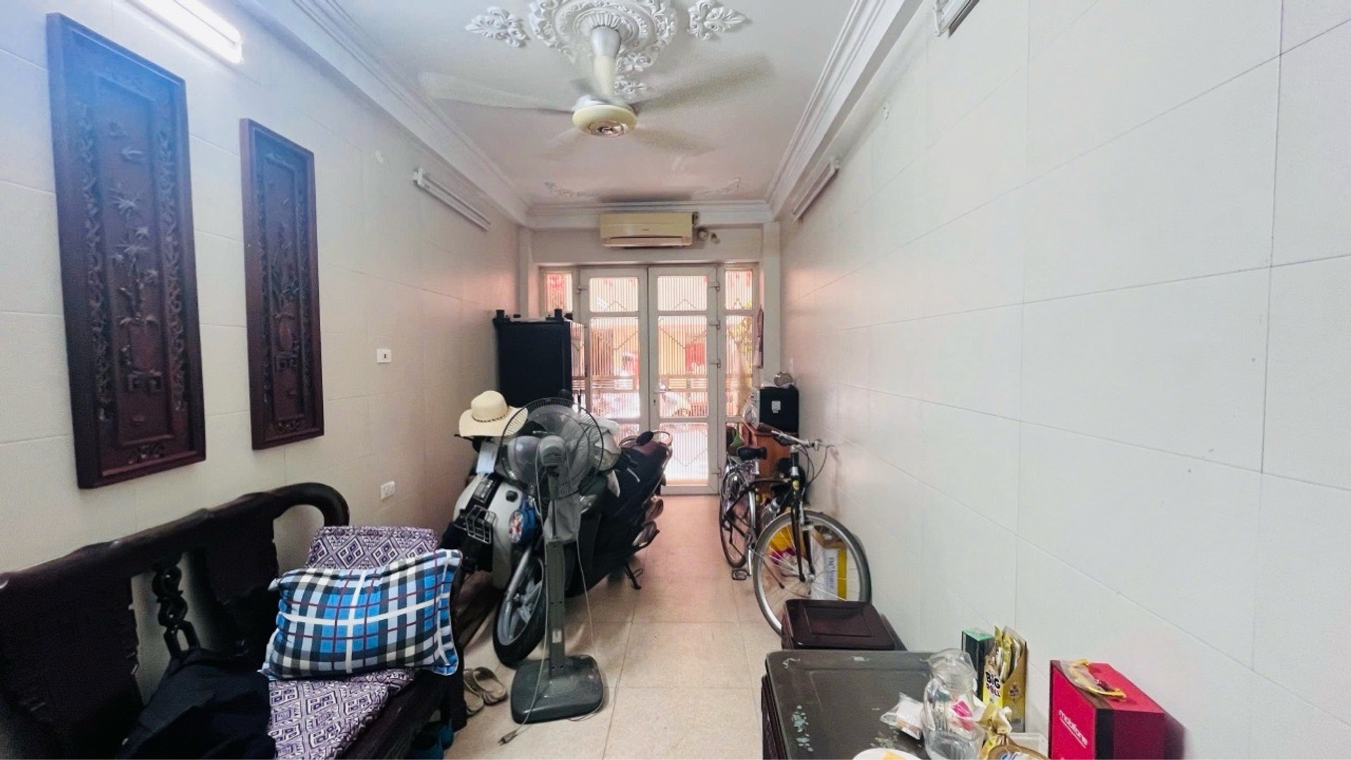 Bán nhà Tân Mai - diện tích 27m2 4 tầng - ngõ ô tô thông - giá 7,6 tỷ