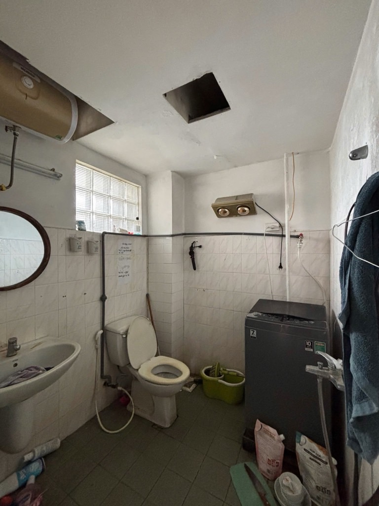 Bán nhà Tạ Quang Bửu - diện tích 70m2 1 tầng - Căn hộ gộp 2 phòng - giá 5,9 tỷ