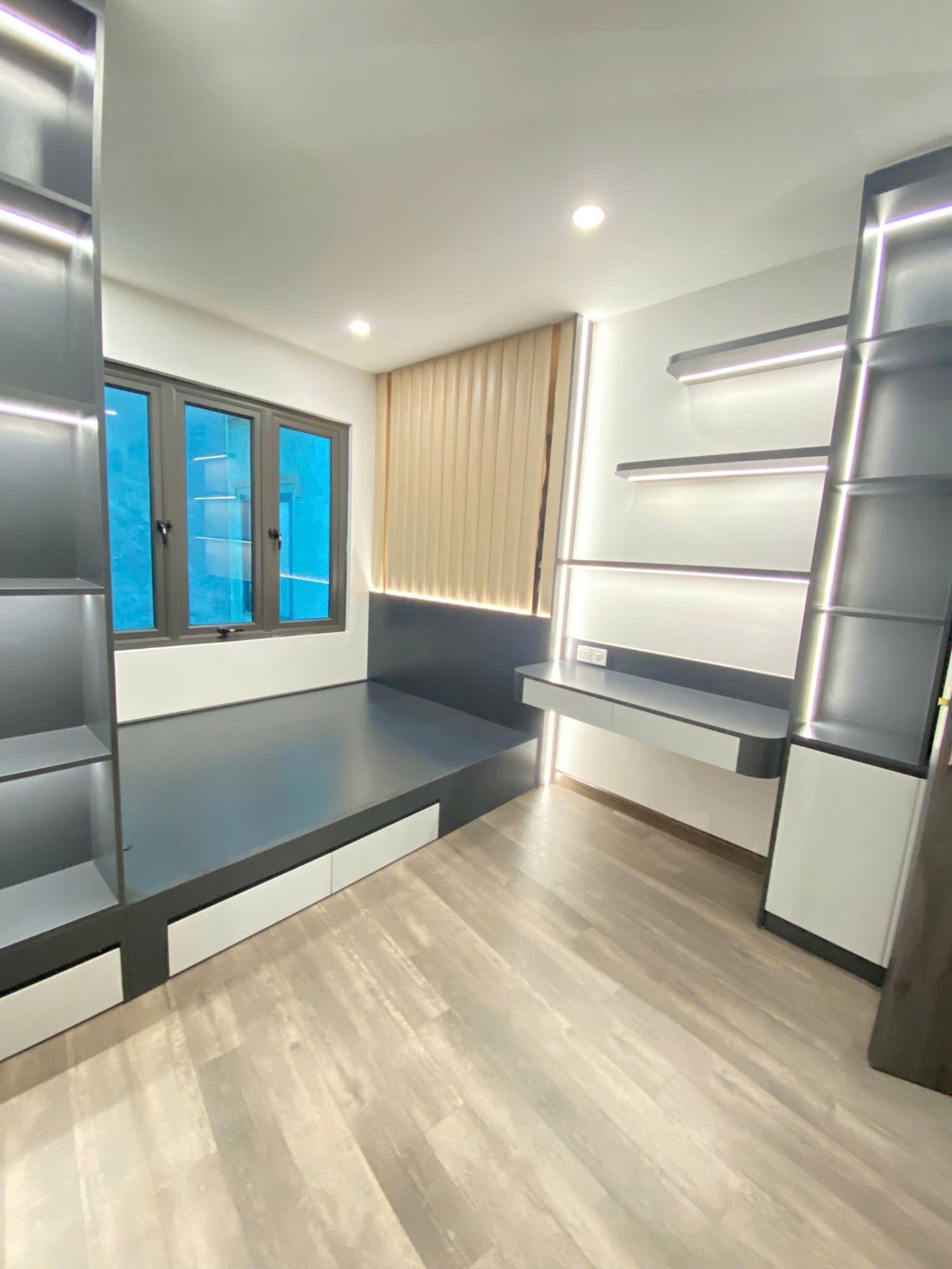 Bán nhà Lò Đúc - diện tích 52m2 6 tầng - Thang máy - giá 15,5 tỷ