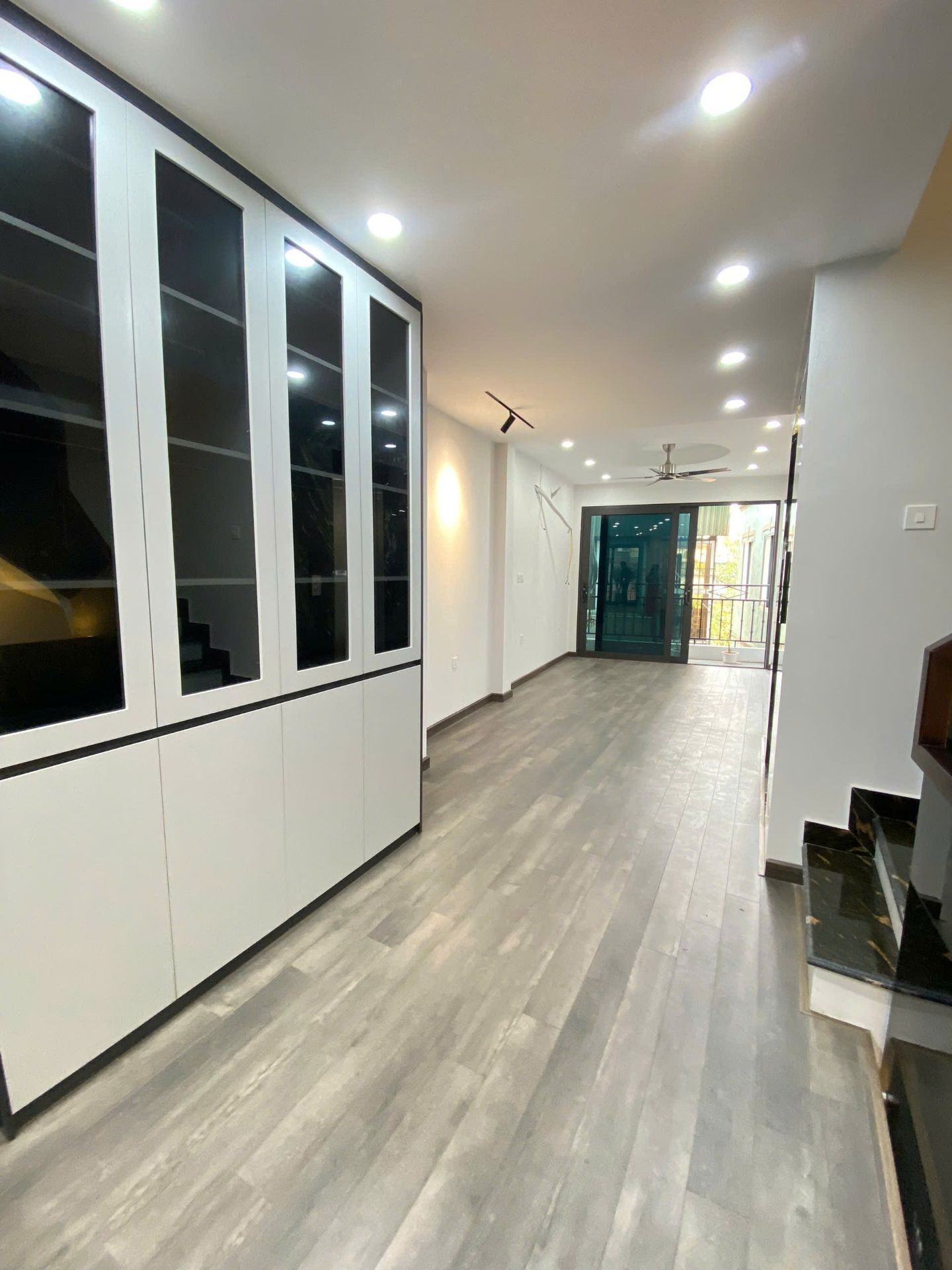 Bán nhà Lò Đúc - diện tích 52m2 6 tầng - Thang máy - giá 15,5 tỷ