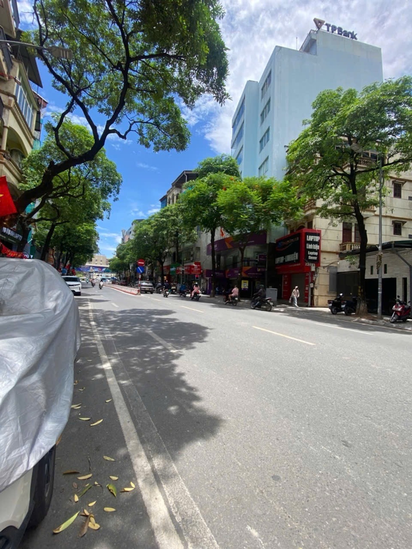 Bán nhà Lê Thanh Nghị - diện tích 42m2 5 tầng - Mặt phố kinh doanh cực kỳ sầm uất - giá 27,5 tỷ