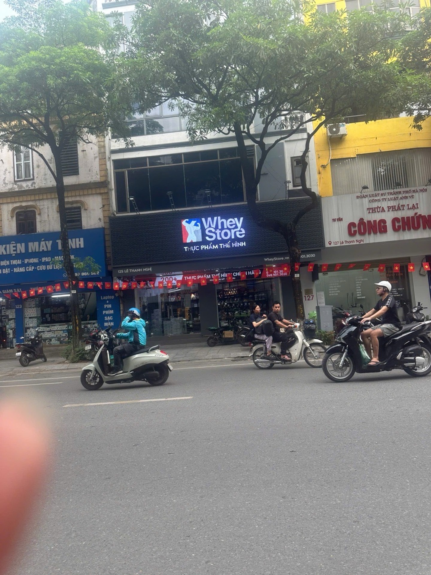 Bán nhà Lê Thanh Nghị - diện tích 42m2 5 tầng - Mặt phố kinh doanh cực kỳ sầm uất - giá 27,5 tỷ