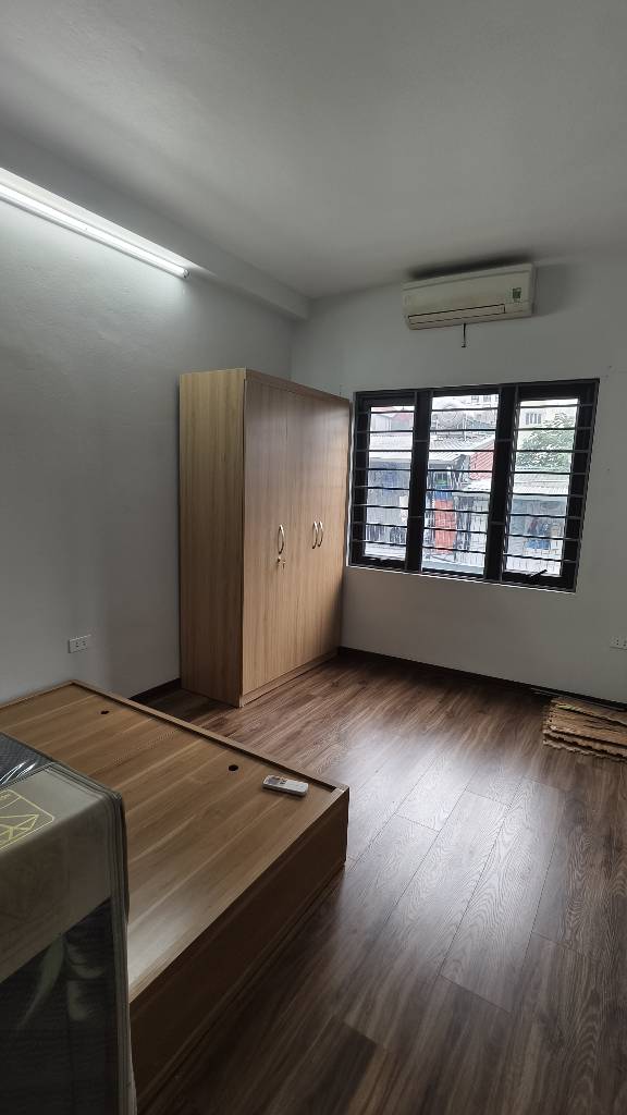 Bán nhà Vĩnh Hưng - diện tích 32m2 3 tầng - Nhà nhỏ xinh cách mặt phố Vĩnh Hưng 100m - giá 3,35 tỷ