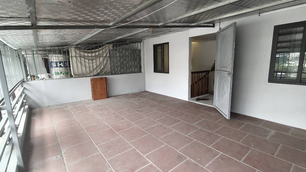 Bán nhà Vĩnh Hưng - diện tích 32m2 3 tầng - Nhà nhỏ xinh cách mặt phố Vĩnh Hưng 100m - giá 3,35 tỷ
