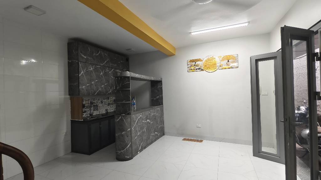Bán nhà Vĩnh Hưng - diện tích 32m2 3 tầng - Nhà nhỏ xinh cách mặt phố Vĩnh Hưng 100m - giá 3,35 tỷ