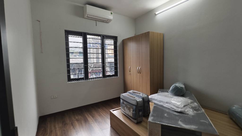 Bán nhà Vĩnh Hưng - diện tích 32m2 3 tầng - Nhà nhỏ xinh cách mặt phố Vĩnh Hưng 100m - giá 3,35 tỷ