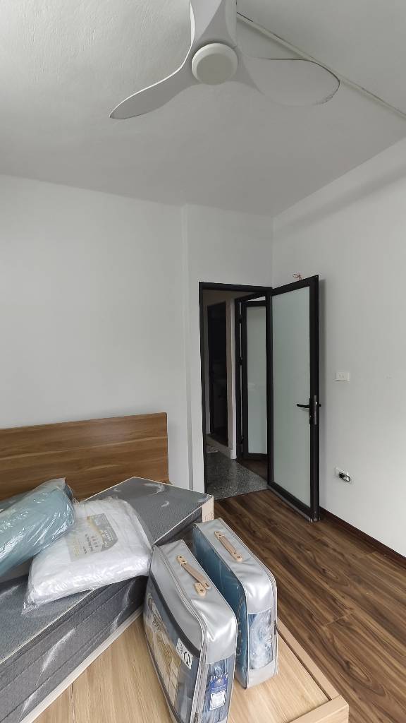 Bán nhà Vĩnh Hưng - diện tích 32m2 3 tầng - Nhà nhỏ xinh cách mặt phố Vĩnh Hưng 100m - giá 3,35 tỷ