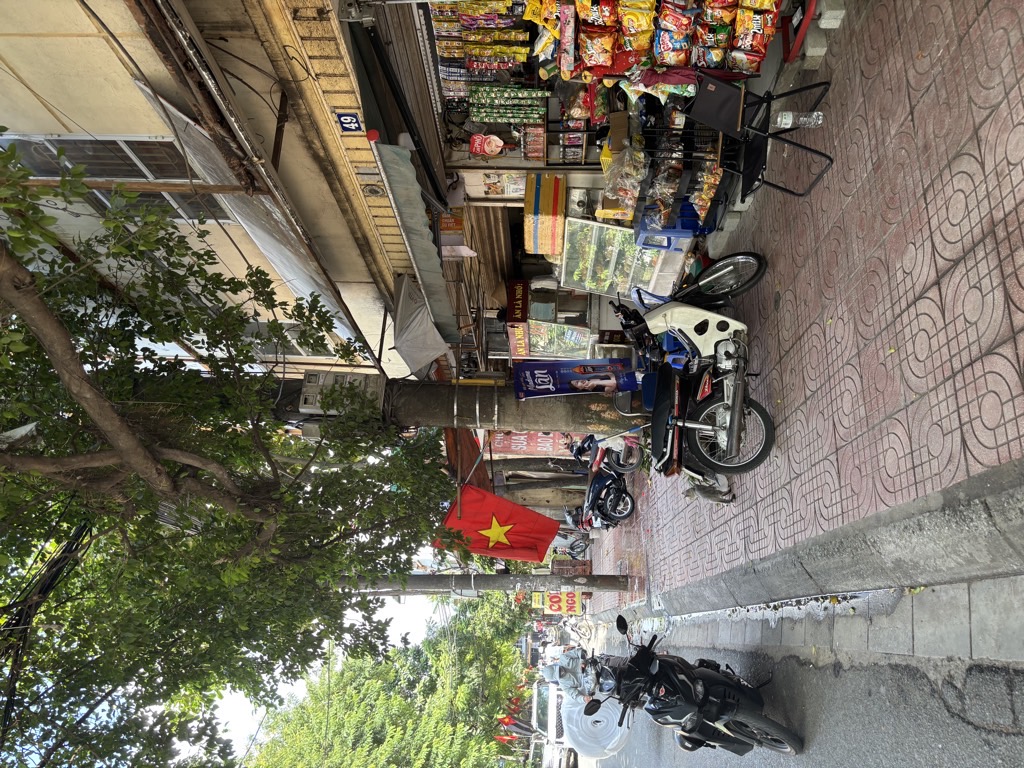 Bán nhà Khương Hạ - diện tích 205m2 3 tầng - Ô tô tránh - giá 58 tỷ