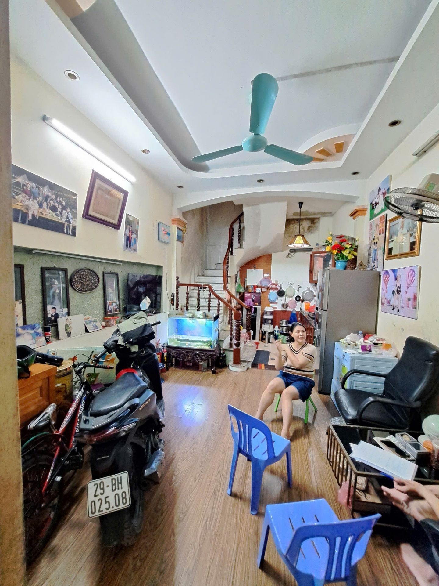 Bán nhà Lĩnh Nam - diện tích 41m2 5 tầng - Phân lô ngõ thoáng - giá 11 tỷ