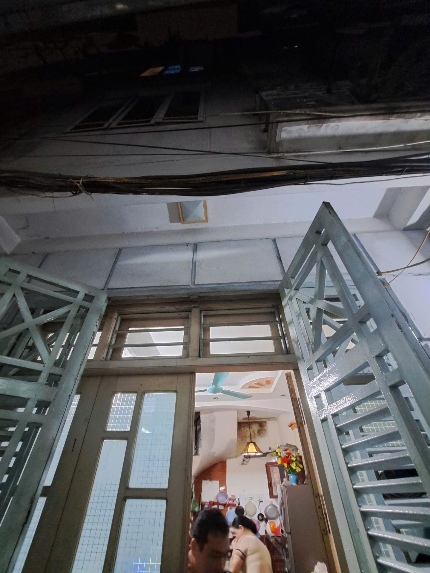 Bán nhà Lĩnh Nam - diện tích 41m2 5 tầng - Phân lô ngõ thoáng - giá 11 tỷ