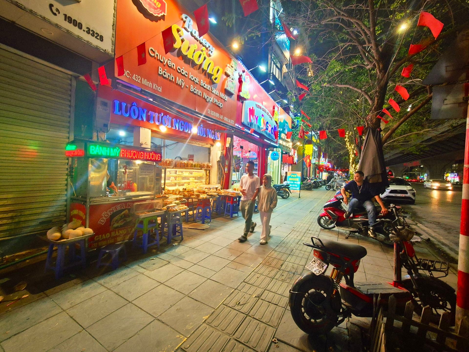 Bán nhà Minh Khai - diện tích 79m2 3 tầng - Ô tô tránh - giá 60 tỷ