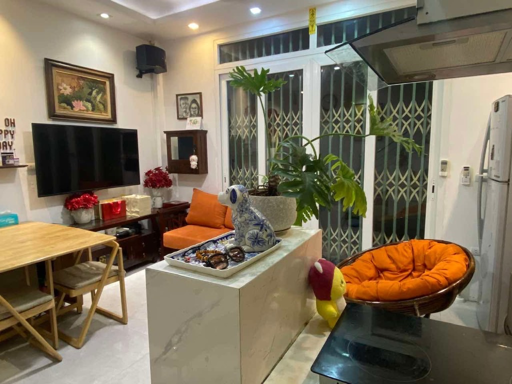 Bán nhà Đại La - diện tích 61m2 3 tầng - Ngõ thông, thoáng - giá 8,5 tỷ