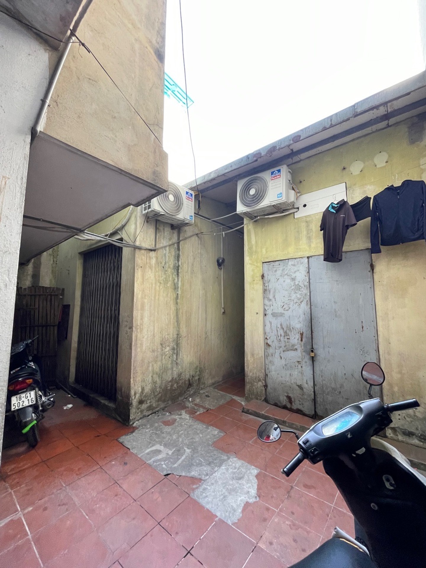 Bán nhà Giải Phóng - diện tích 120m2 1 tầng - Nhà nghỉ cho thuê - giá 13,8 tỷ