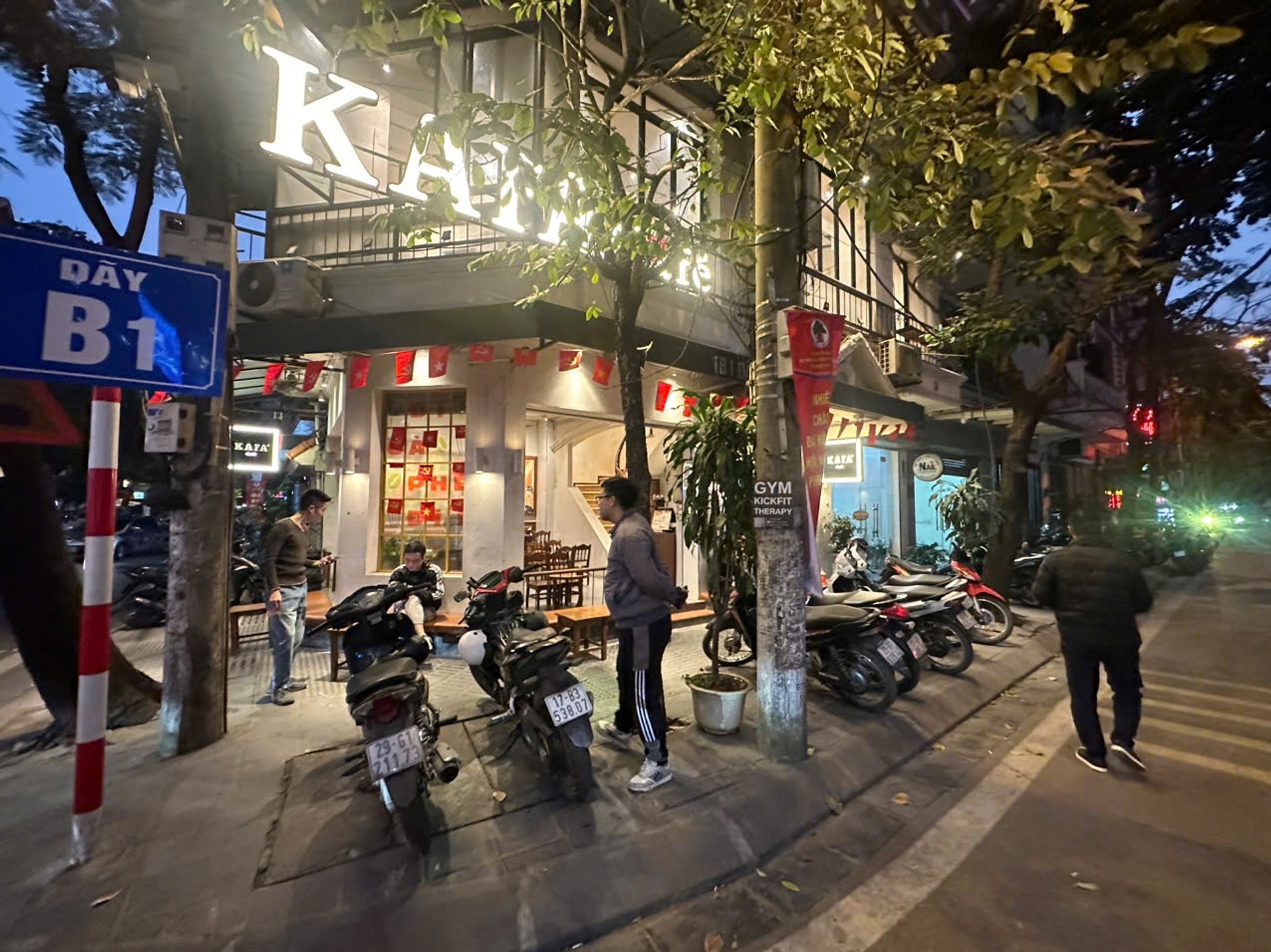 Bán nhà Đầm Trấu - diện tích 50m2 5 tầng - Lô góc 2 mặt thoáng - giá 40 tỷ