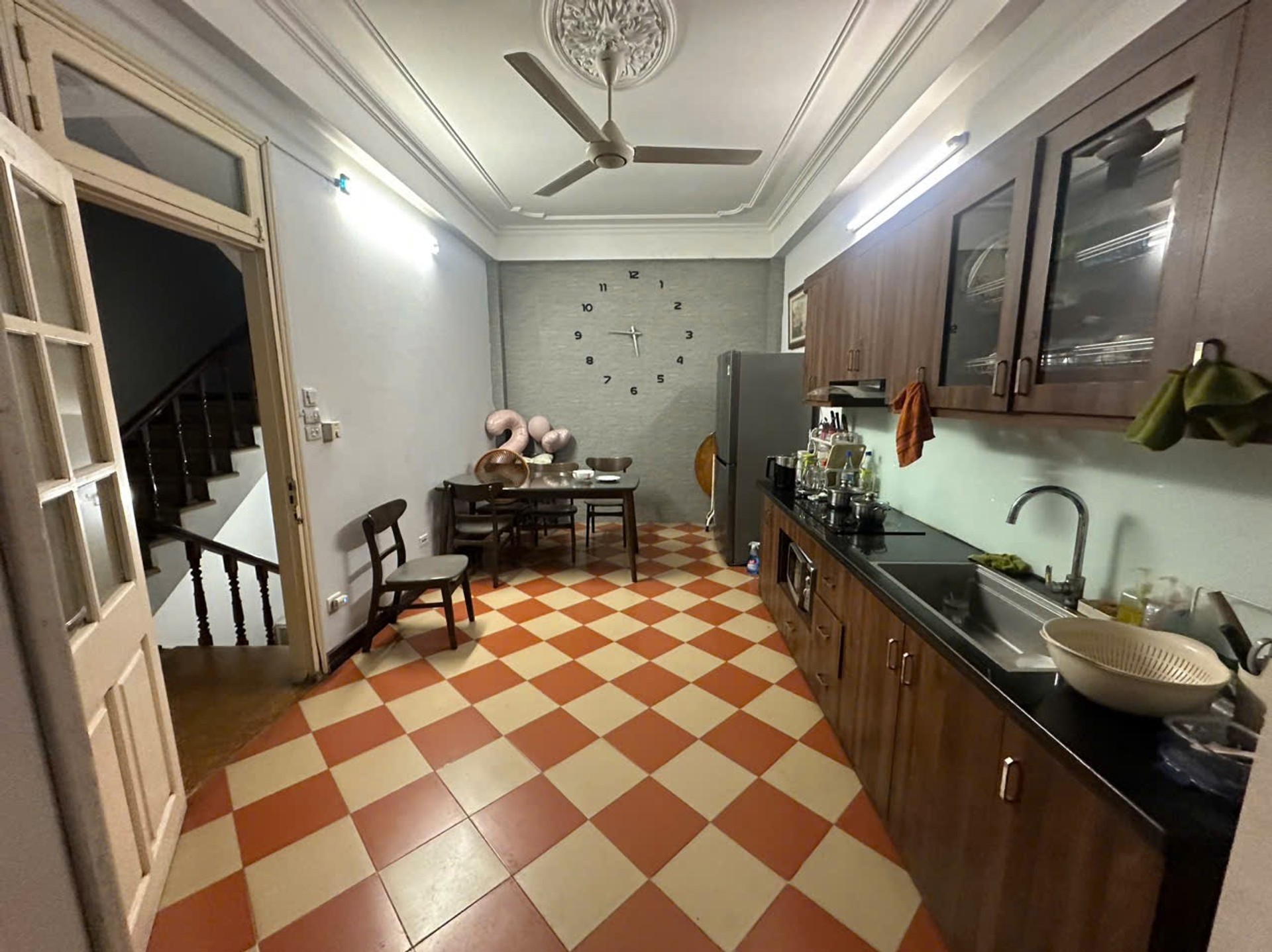 Bán nhà Đầm Trấu - diện tích 50m2 5 tầng - Lô góc 2 mặt thoáng - giá 40 tỷ