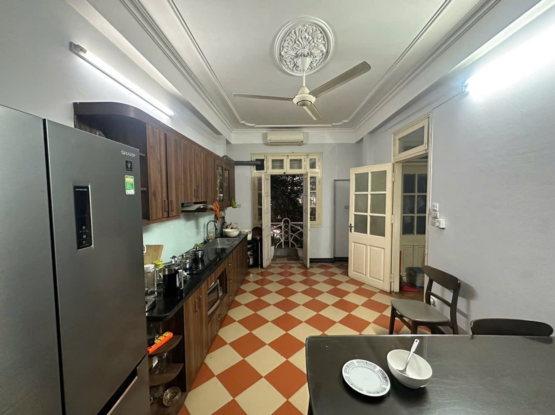 Bán nhà Đầm Trấu - diện tích 50m2 5 tầng - Lô góc 2 mặt thoáng - giá 40 tỷ