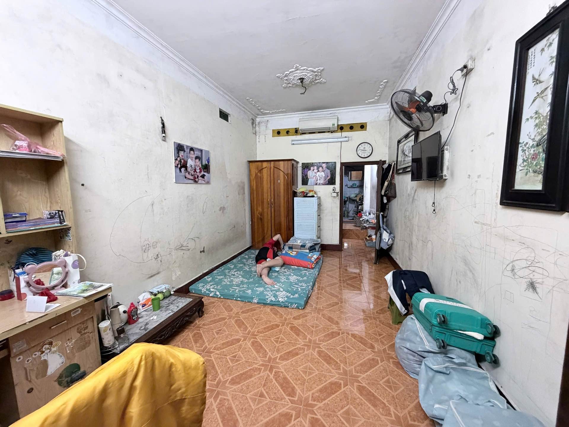 Bán nhà Nguyễn Khuyến - diện tích 85m2 4 tầng - Mặt phố đoạn đẹp nhất, kinh doanh sầm uất - giá 46,8 tỷ