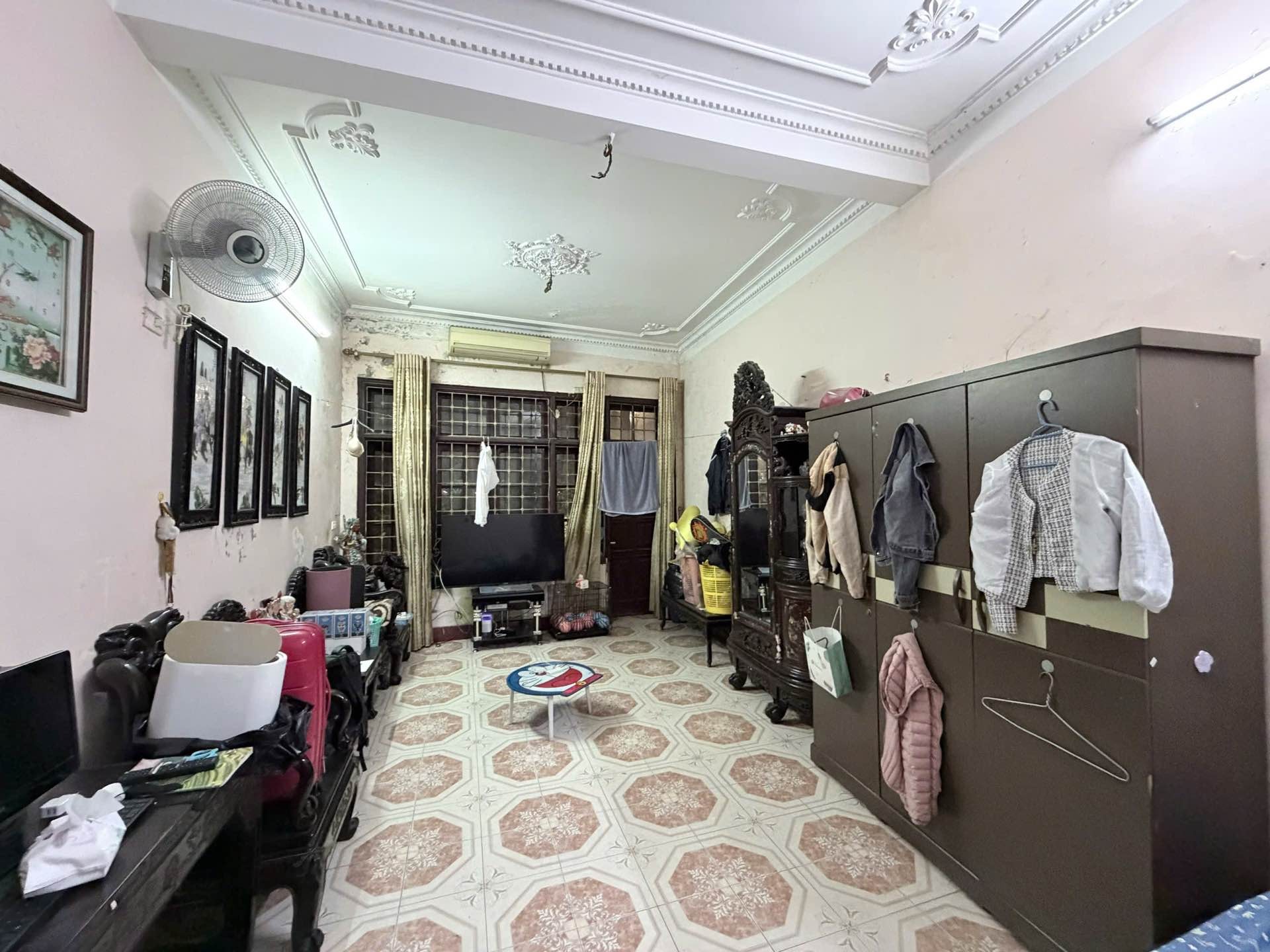 Bán nhà Nguyễn Khuyến - diện tích 85m2 4 tầng - Mặt phố đoạn đẹp nhất, kinh doanh sầm uất - giá 46,8 tỷ