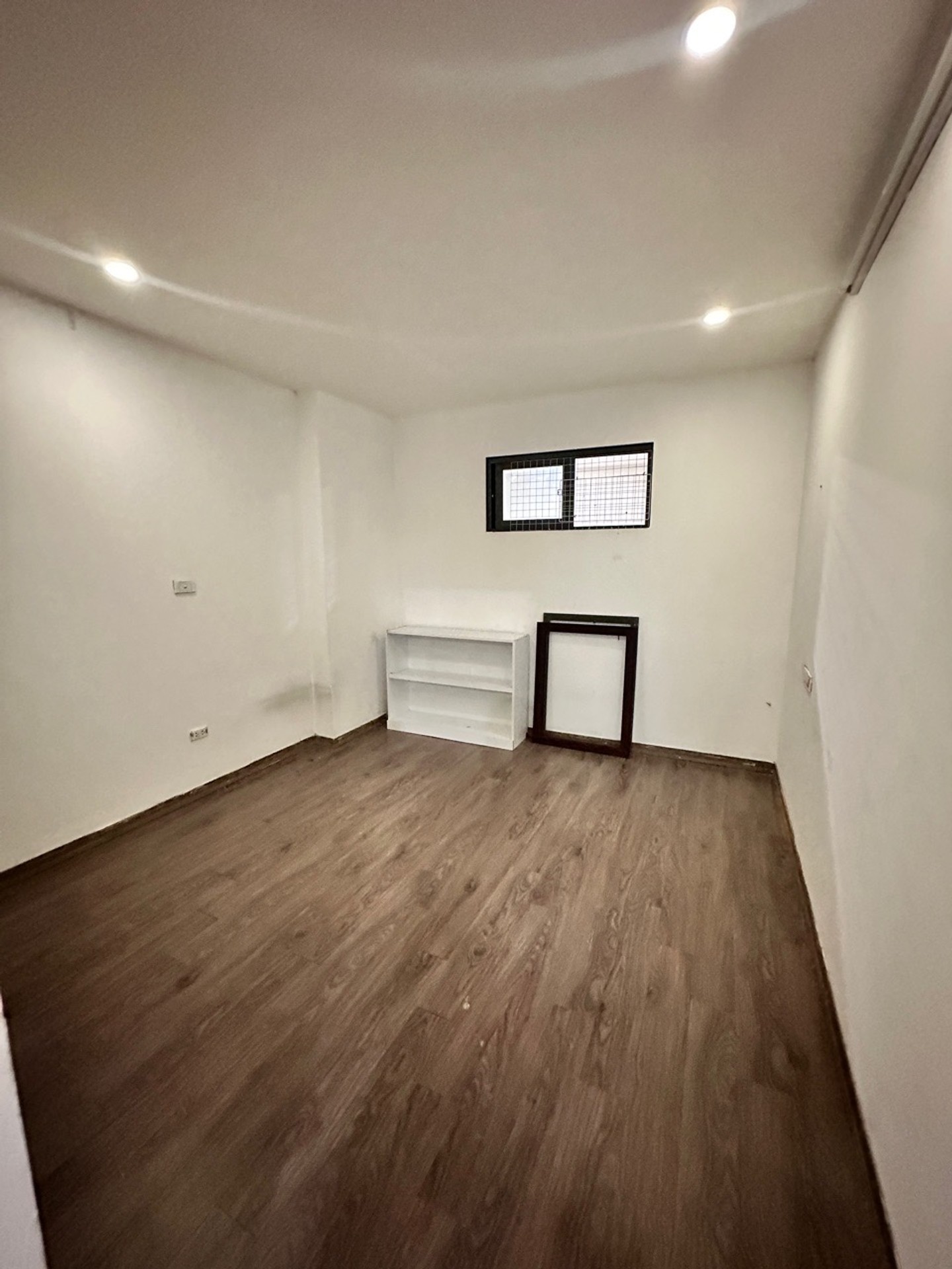 Bán nhà Tam Trinh - diện tích 68m2 35 tầng - Chung cư Helios Tower - giá 6,5 tỷ
