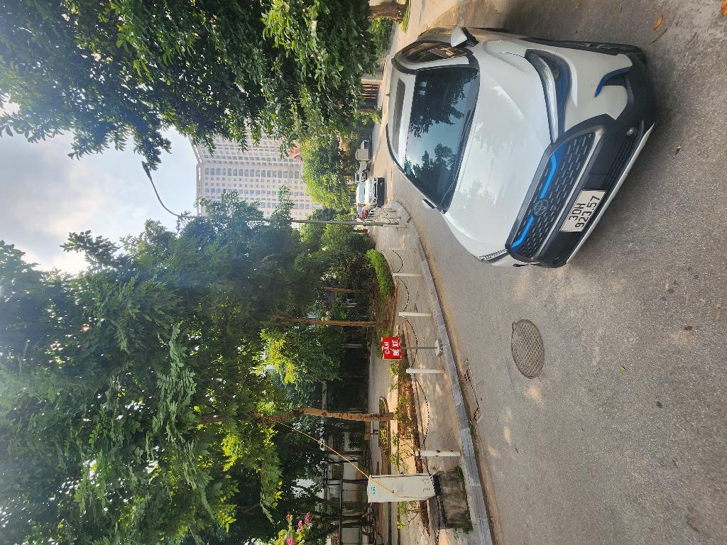 Bán nhà Tố Hữu - diện tích 294m2 3 tầng - Ô TÔ TRÁNH - giá 115 tỷ