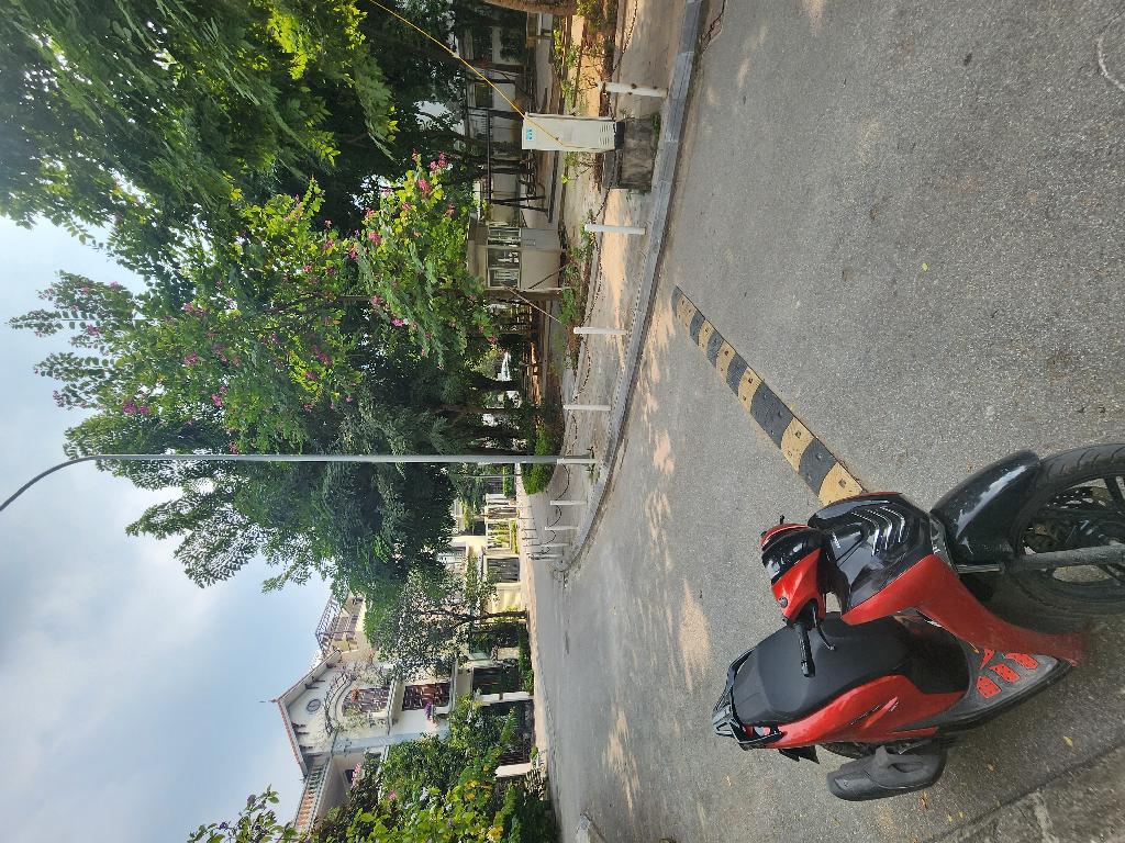 Bán nhà Tố Hữu - diện tích 294m2 3 tầng - Ô TÔ TRÁNH - giá 115 tỷ