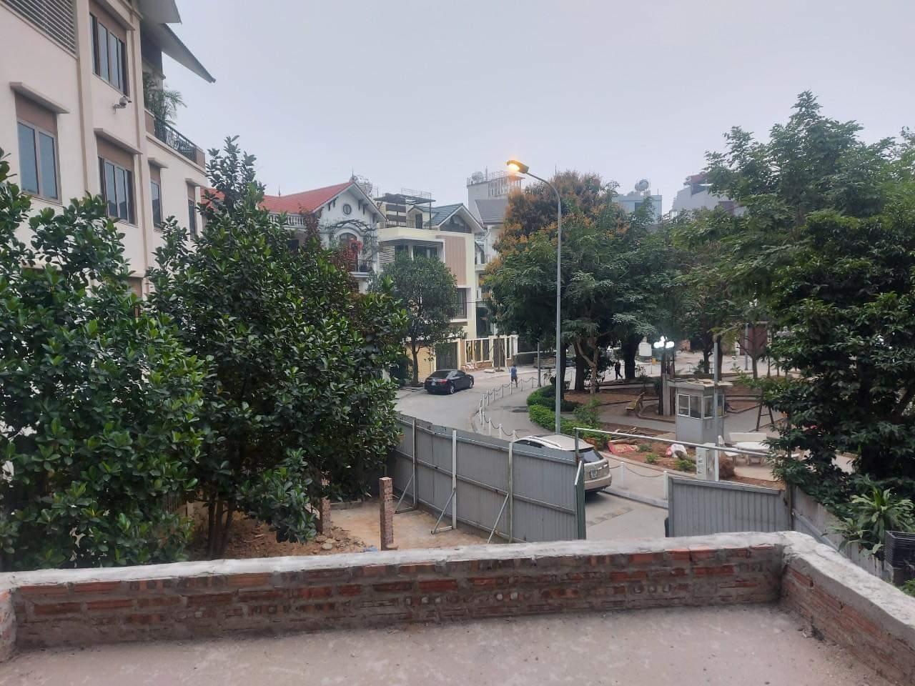 Bán nhà Tố Hữu - diện tích 294m2 3 tầng - Ô TÔ TRÁNH - giá 115 tỷ