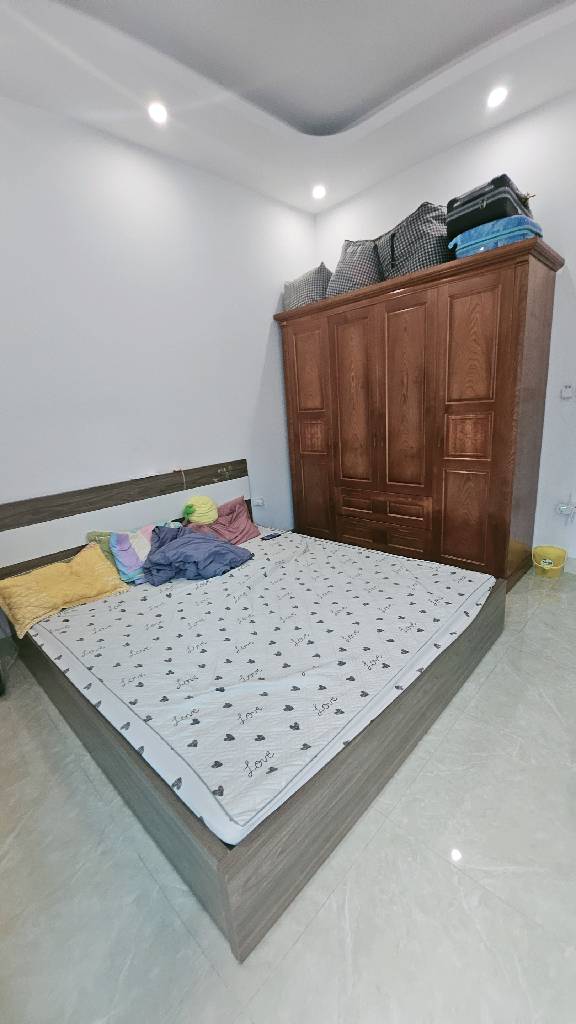 Bán nhà Định Công Hạ - diện tích 47m2 2 tầng - Nhà đẹp hiếm có - giá 3 tỷ