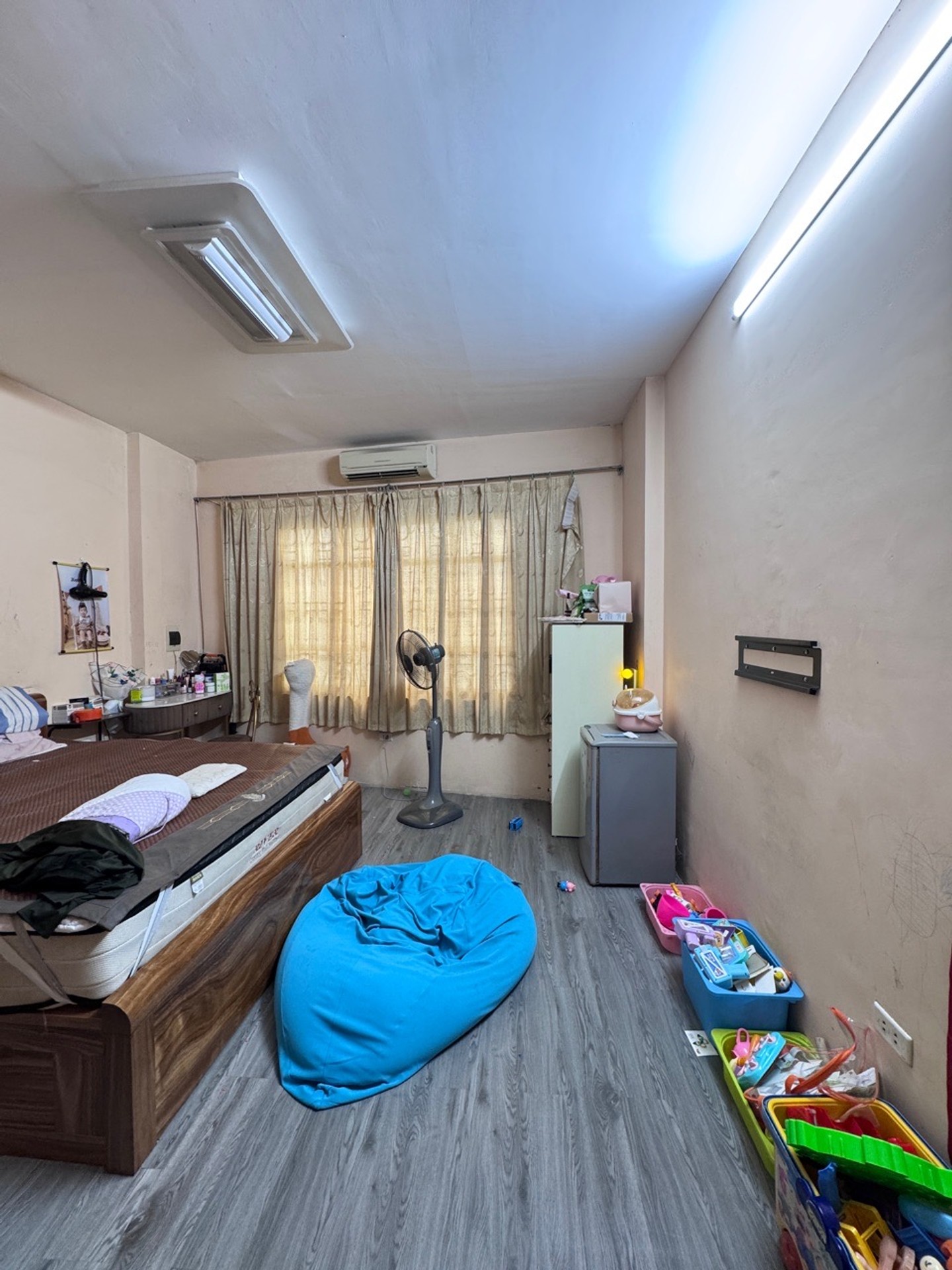 Bán nhà Thanh Lân - diện tích 33m2 4 tầng - Lô góc thoáng sáng - giá 8 tỷ