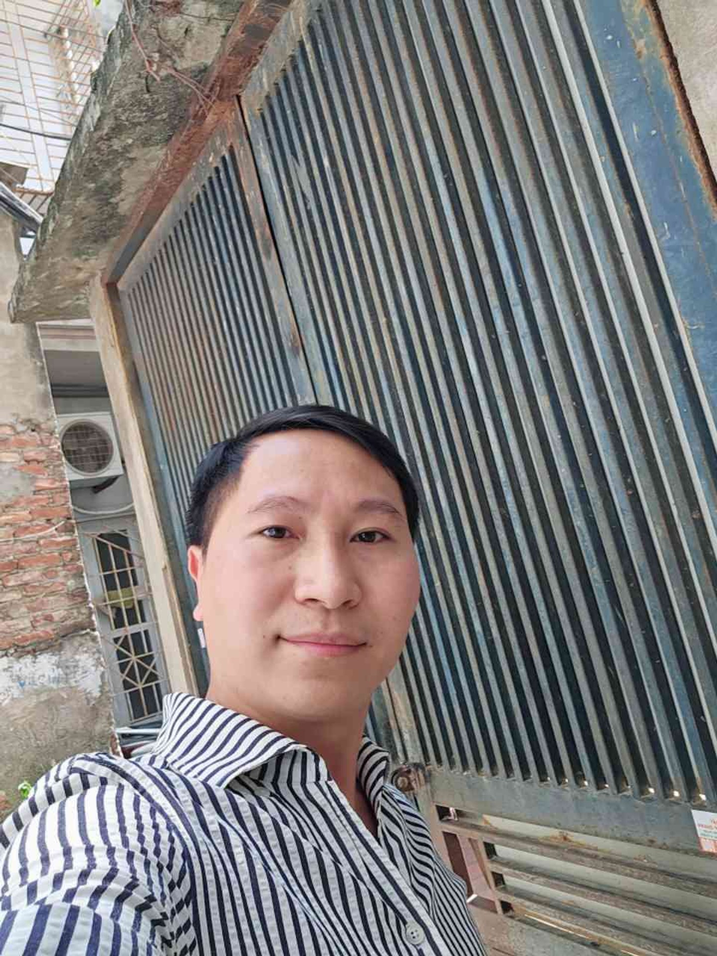 Bán nhà Hoàng Mai - diện tích 50m2 0 tầng - Lô góc 3 mặt thoáng - giá 9,5 tỷ