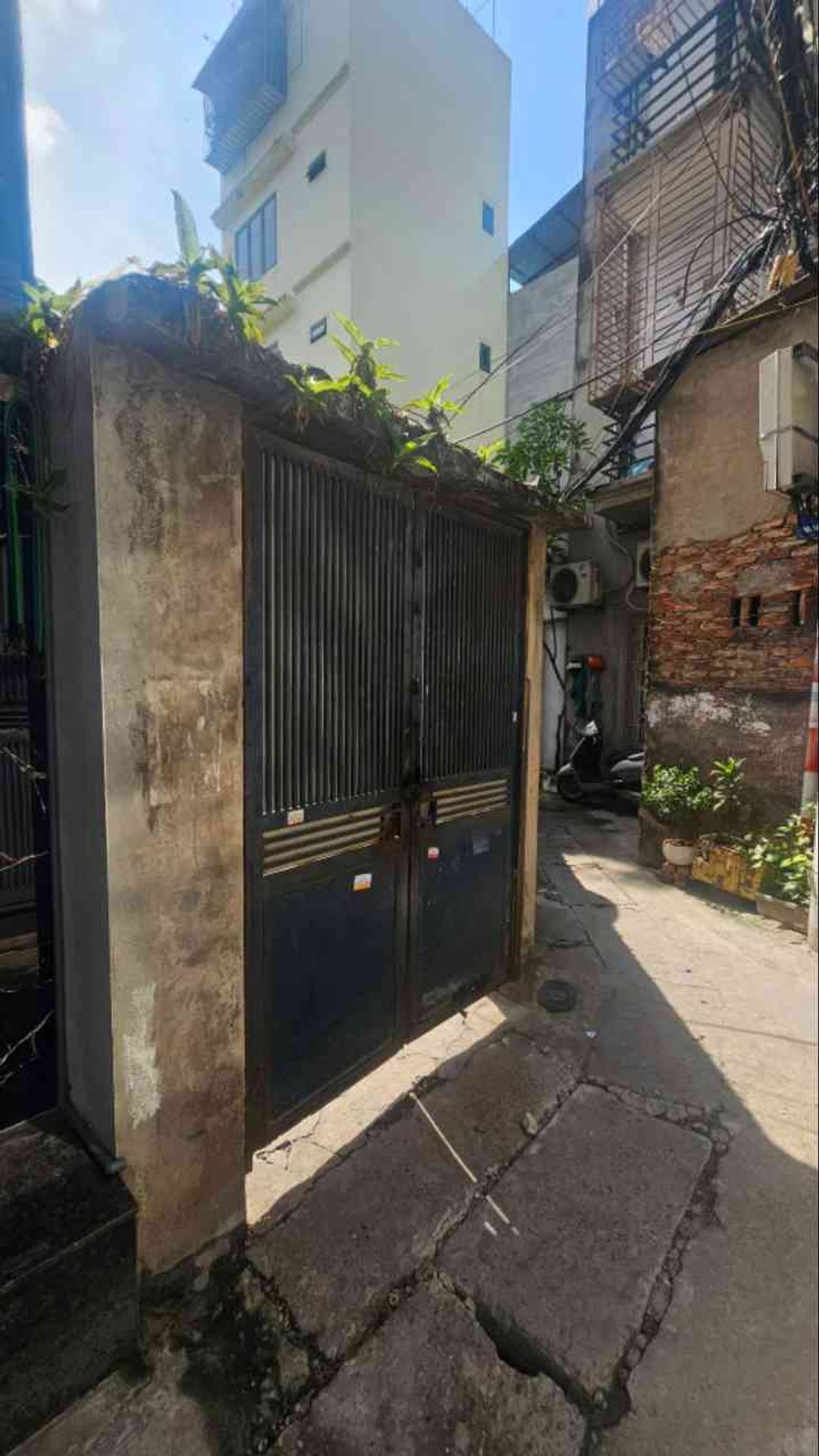 Bán nhà Hoàng Mai - diện tích 50m2 0 tầng - Lô góc 3 mặt thoáng - giá 9,5 tỷ
