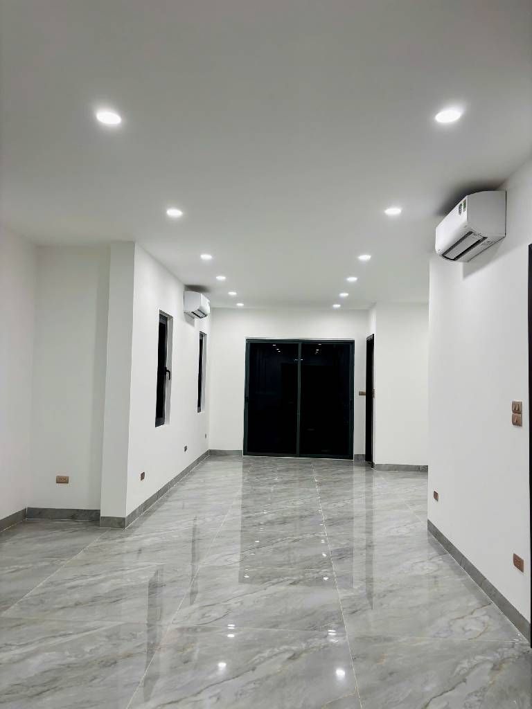 Bán nhà Ngõ 3 ô tô tránh - diện tích 85m2 7 tầng - Lô góc 3 mặt thoáng - giá 32,8 tỷ