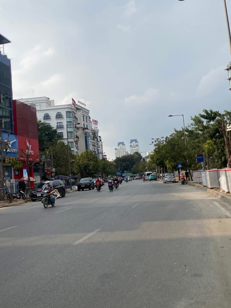 Bán nhà Miếu Đầm - diện tích 120m2 6 tầng - Mặt phố kinh doanh - giá 72 tỷ