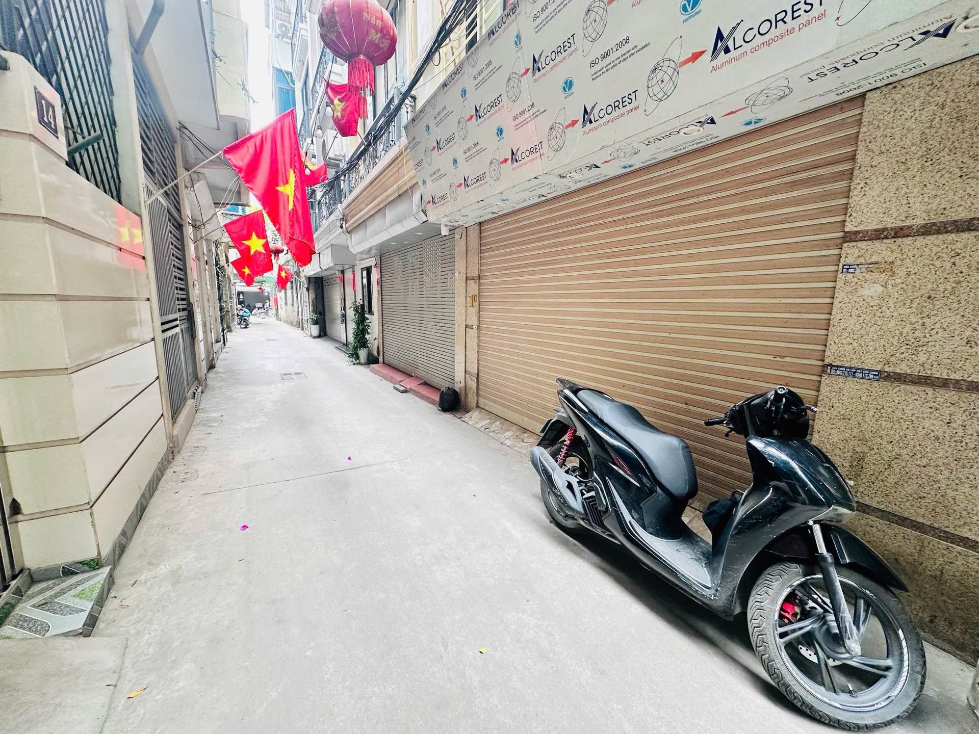Bán nhà Bạch Đằng - diện tích 40m2 6 tầng - Ô TÔ VÀO NHÀ - giá 12,5 tỷ