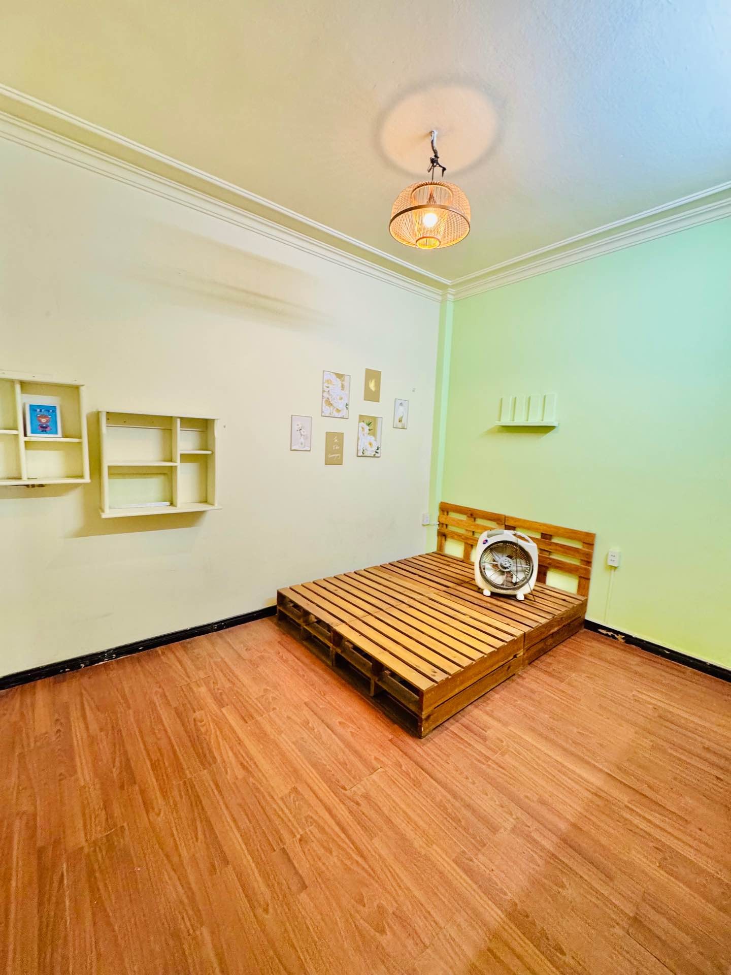 Bán nhà Thọ Lão - diện tích 40m2 4 tầng - Lô góc 3 mặt thoáng - giá 11,6 tỷ