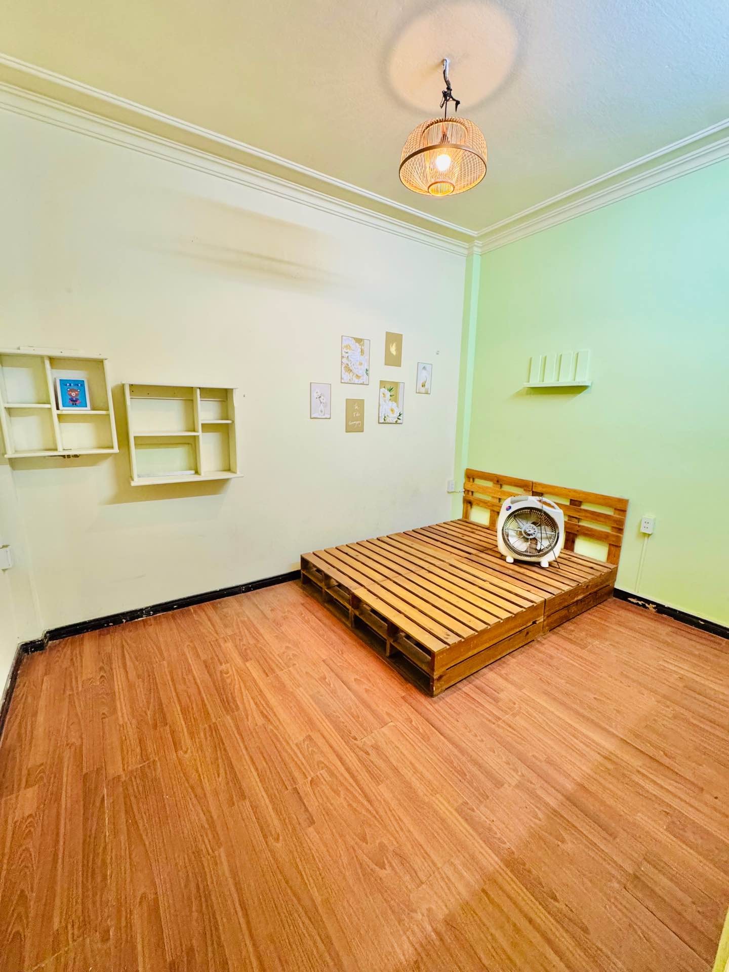 Bán nhà Thọ Lão - diện tích 40m2 4 tầng - Lô góc 3 mặt thoáng - giá 11,6 tỷ