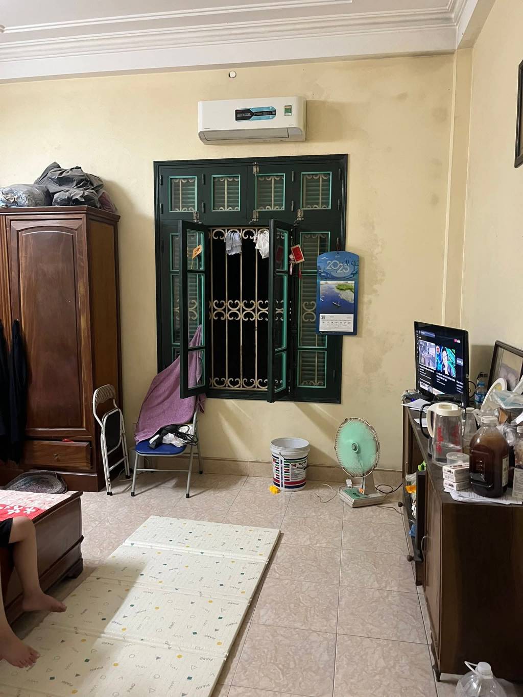 Bán nhà Lê Trọng Tấn - diện tích 76m2 3 tầng - Ô TÔ TẢI ĐỖ CỬA - giá 26,8 tỷ