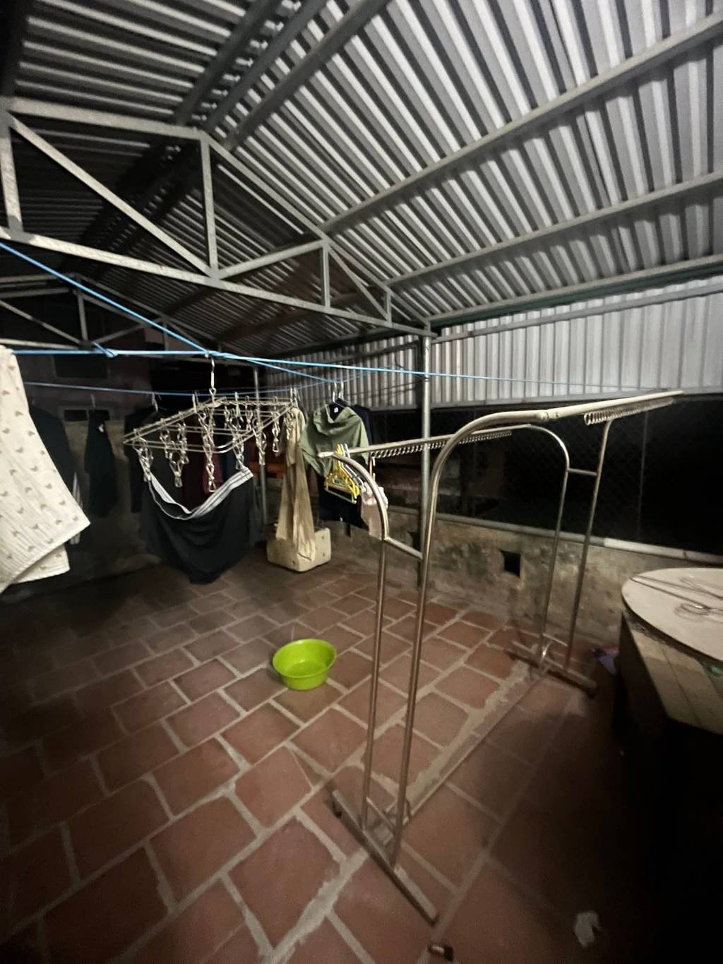 Bán nhà Lê Trọng Tấn - diện tích 76m2 3 tầng - Ô TÔ TẢI ĐỖ CỬA - giá 26,8 tỷ