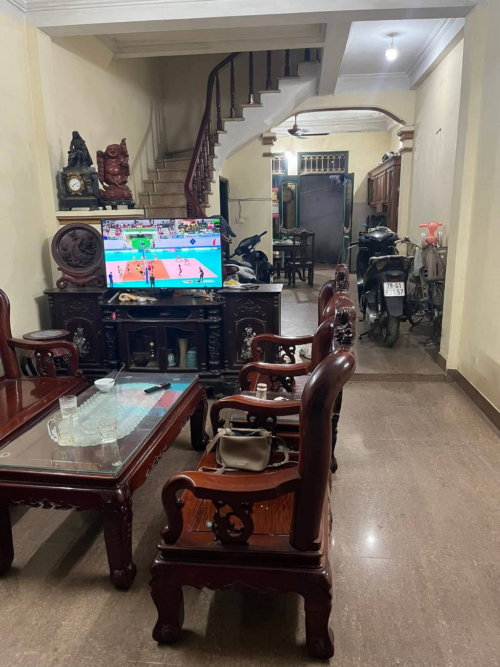 Bán nhà Lê Trọng Tấn - diện tích 76m2 3 tầng - Ô TÔ TẢI ĐỖ CỬA - giá 26,8 tỷ