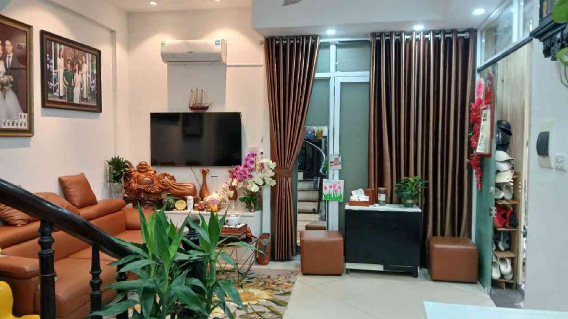 Bán nhà Đại Từ - diện tích 30m2 5 tầng - Lô góc 2 thoáng - giá 8,4 tỷ